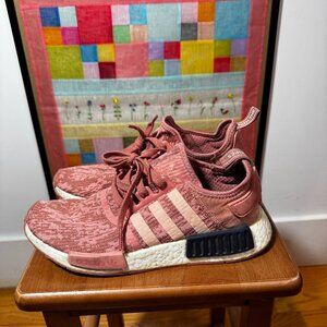 Adidas NMD R1 Primeknit in Raw Pink